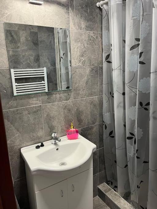Bekivi Apartmany Дунайска-Стреда Экстерьер фото
