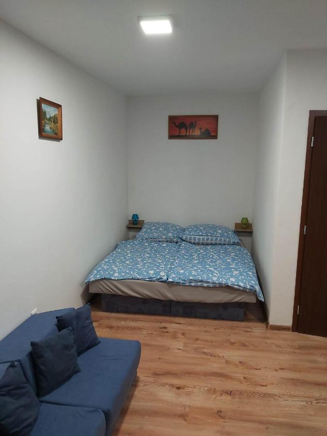 Bekivi Apartmany Дунайска-Стреда Экстерьер фото