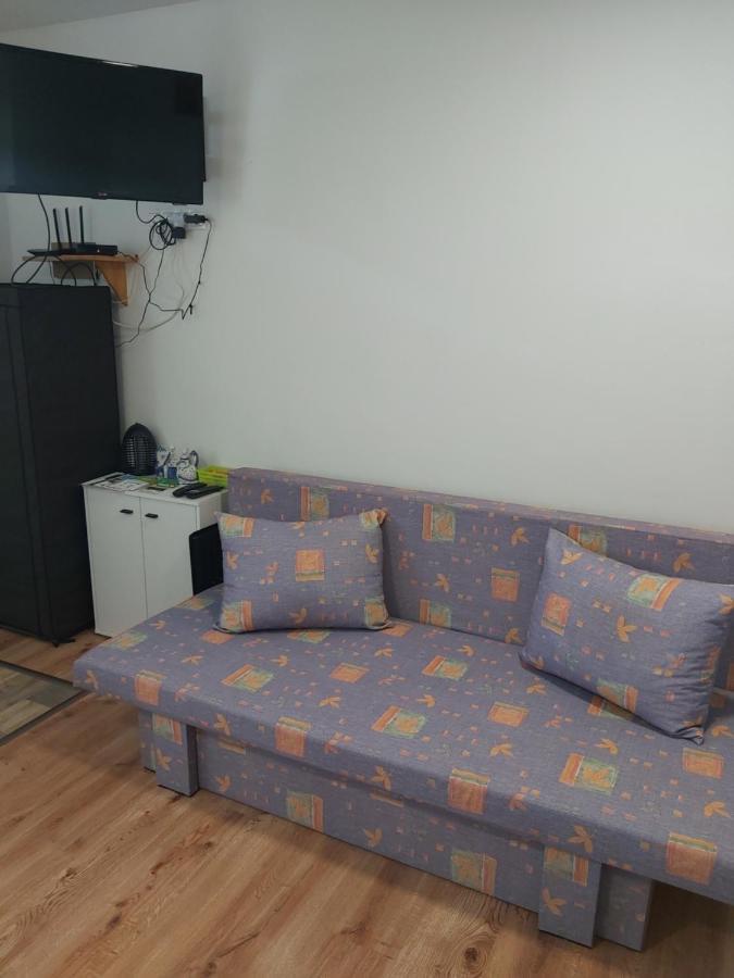Bekivi Apartmany Дунайска-Стреда Экстерьер фото