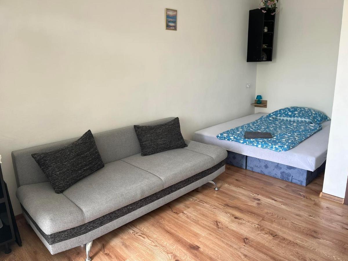 Bekivi Apartmany Дунайска-Стреда Экстерьер фото