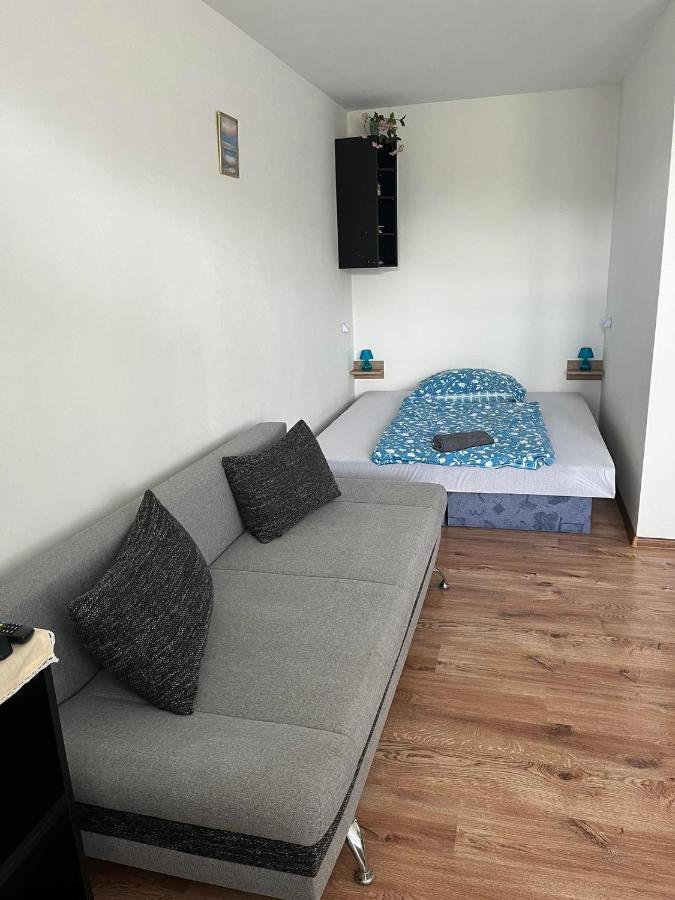 Bekivi Apartmany Дунайска-Стреда Экстерьер фото
