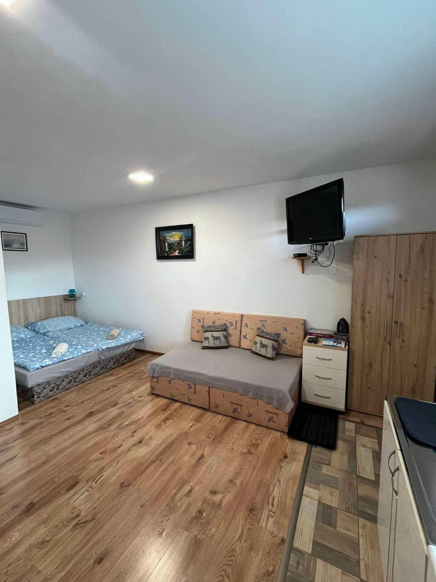 Bekivi Apartmany Дунайска-Стреда Экстерьер фото