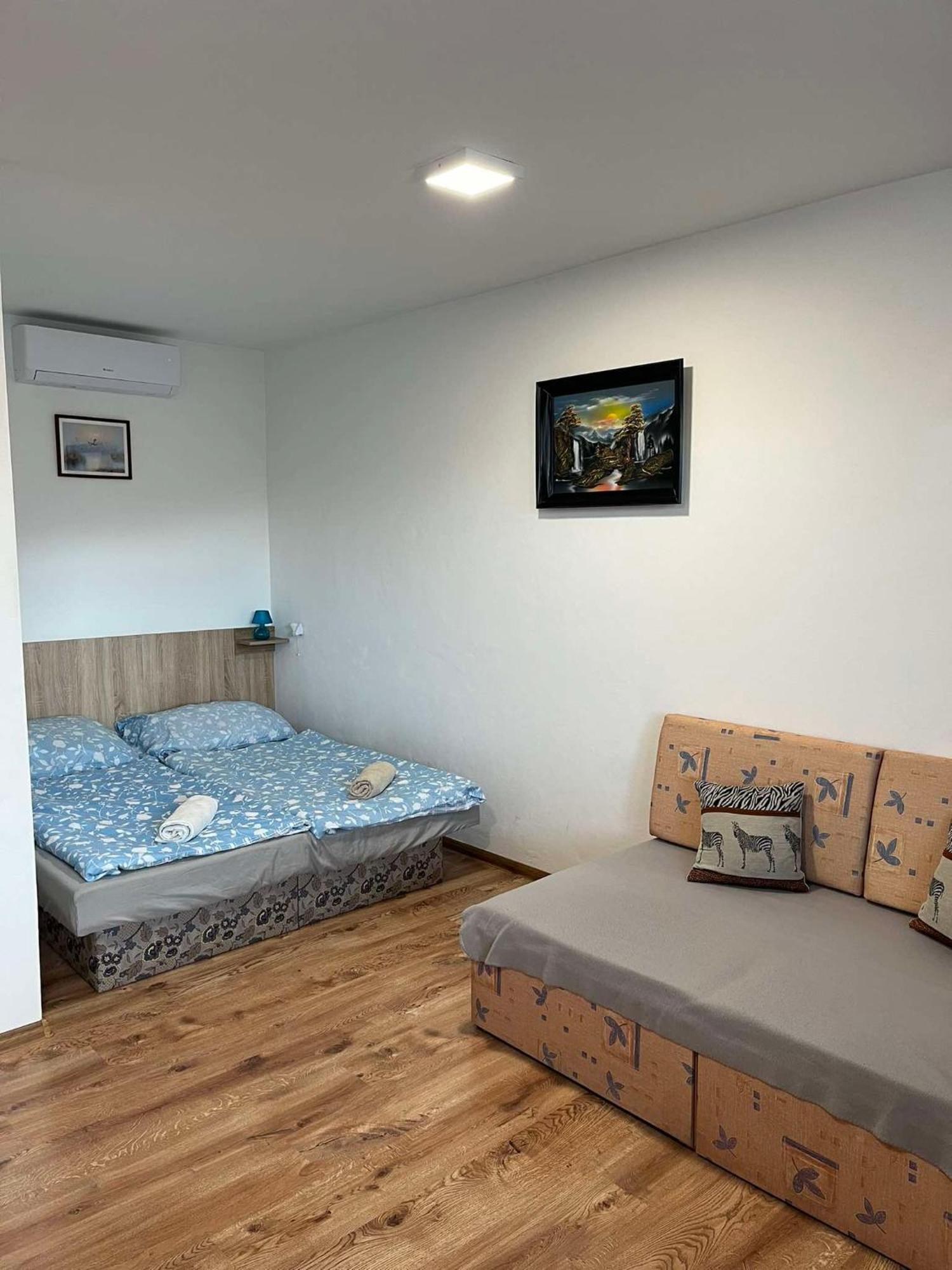 Bekivi Apartmany Дунайска-Стреда Экстерьер фото